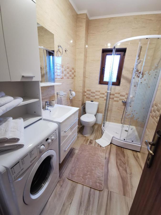 Charming Apartment In Villa Iasi Ngoại thất bức ảnh